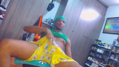vergon_cali live cam on Cam4