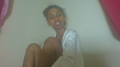verolove2 live cam on Cam4