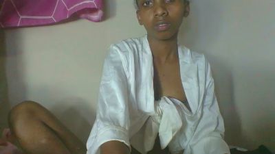 verolove2 live cam on Cam4