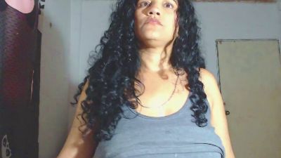verona33 live cam on Cam4