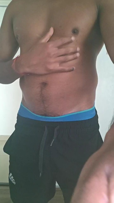 vhic83 live cam on Cam4
