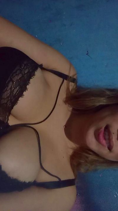 vicc7 live cam on Cam4