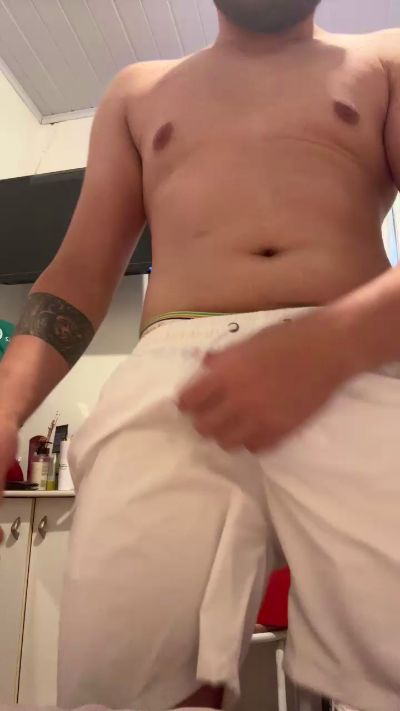 victorhneves888 live cam on Cam4