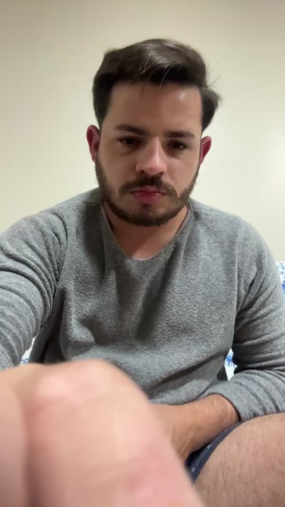 victorhneves888 live cam on Cam4