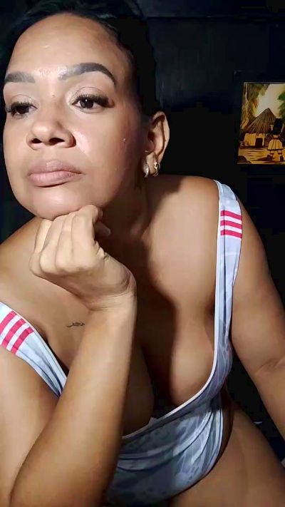 victoriaKabal live cam on Cam4