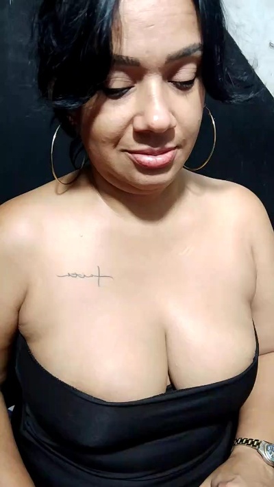 victoriaKabal live cam on Cam4