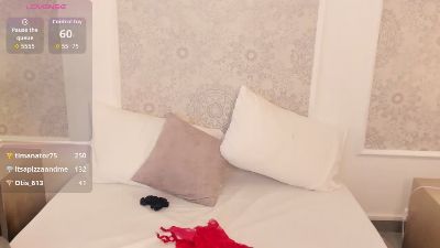 victoria_vallmo live cam on Cam4