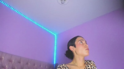 victoria_x live cam on Cam4
