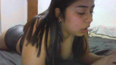 vicuchi2 live cam on Cam4