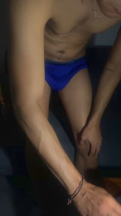 viernes21 live cam on Cam4