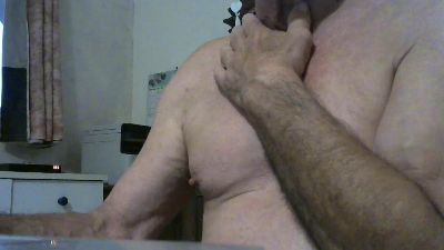 vieuxcoucou09 live cam on Cam4
