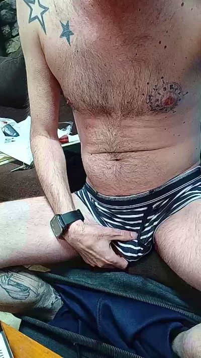 vijunior80 live cam on Cam4