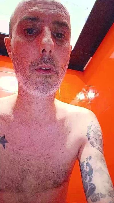 vijunior80 live cam on Cam4
