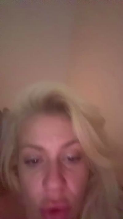 viky69porno live cam on Cam4