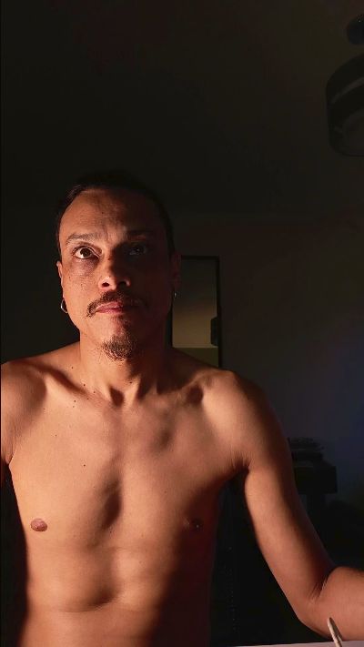 villanocat live cam on Cam4