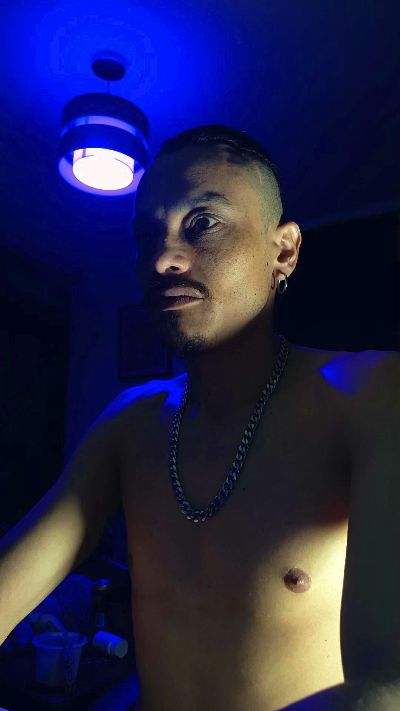 villanocat live cam on Cam4