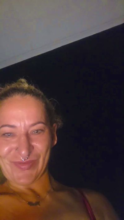 viola_viola live cam on Cam4