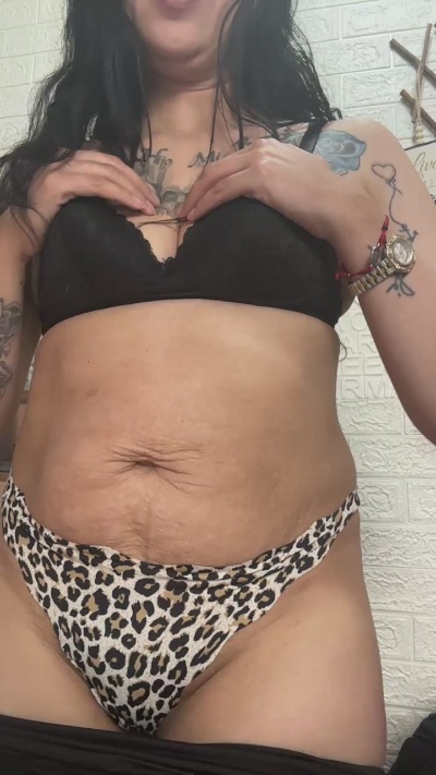 violeta_v1 live cam on Cam4