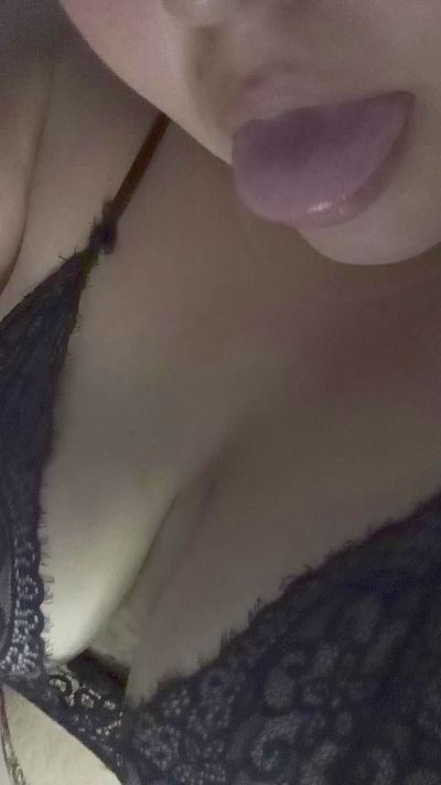 violetta59 live cam on Cam4