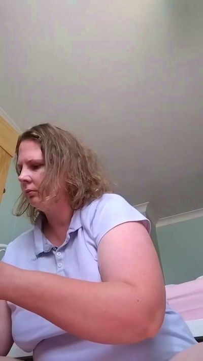 viplindylinn live cam on Cam4