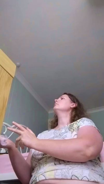 viplindylinn live cam on Cam4