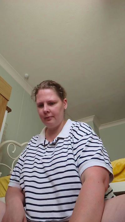 viplindylinn live cam on Cam4