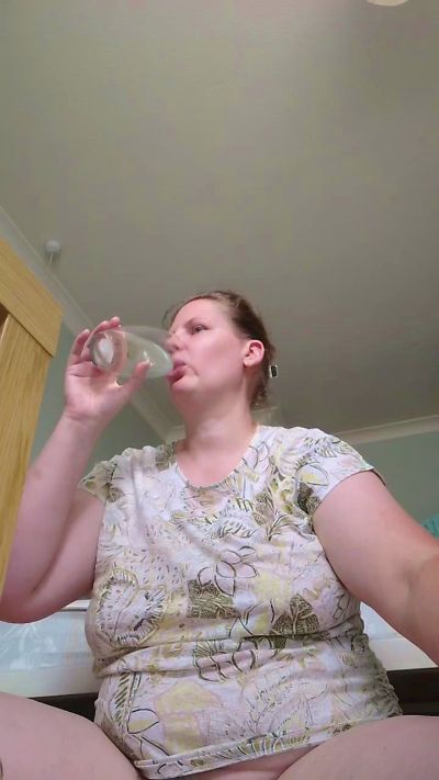 viplindylinn live cam on Cam4