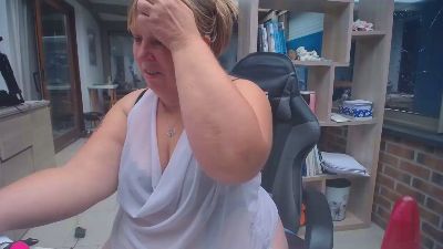 virginia62_59 live cam on Cam4