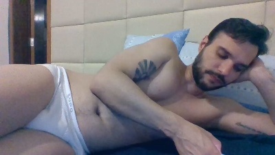vitornali31 live cam on Cam4