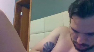 vitornali31 live cam on Cam4