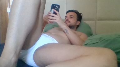 vitornali31 live cam on Cam4