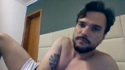 vitornali31 live cam on Cam4