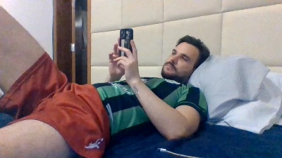 vitornali31 live cam on Cam4