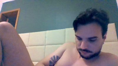 vitornali31 live cam on Cam4