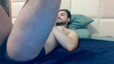 vitornali31 live cam on Cam4