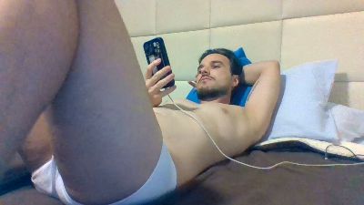 vitornali31 live cam on Cam4