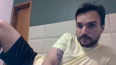 vitornali31 live cam on Cam4