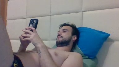 vitornali31 live cam on Cam4