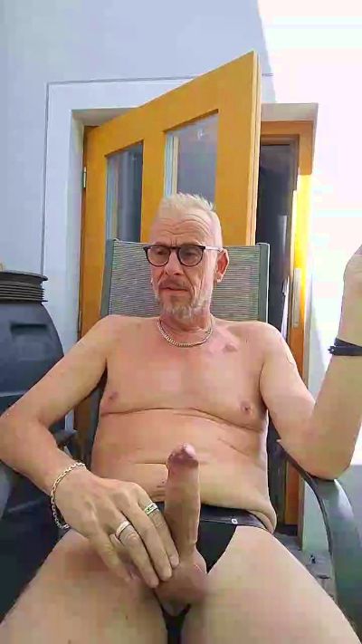 vitus3 live cam on Cam4