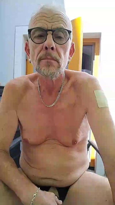 vitus3 live cam on Cam4