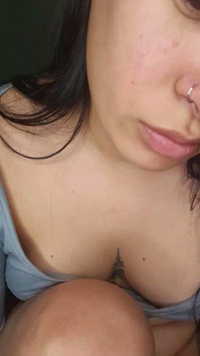 vixxen2 live cam on Cam4