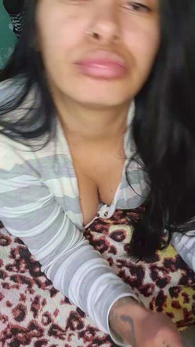 vixxen2 live cam on Cam4
