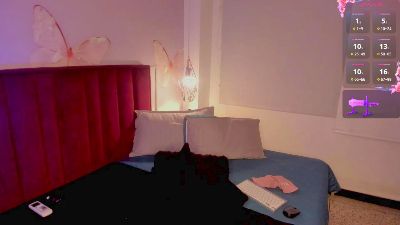 vnuss__ live cam on Cam4