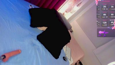 vnuss__ live cam on Cam4