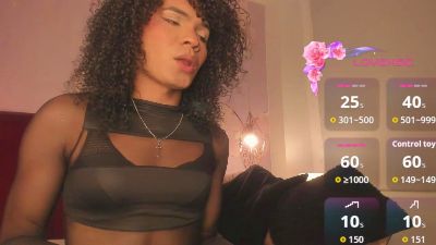 vnuss__ live cam on Cam4