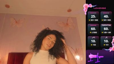 vnuss__ live cam on Cam4