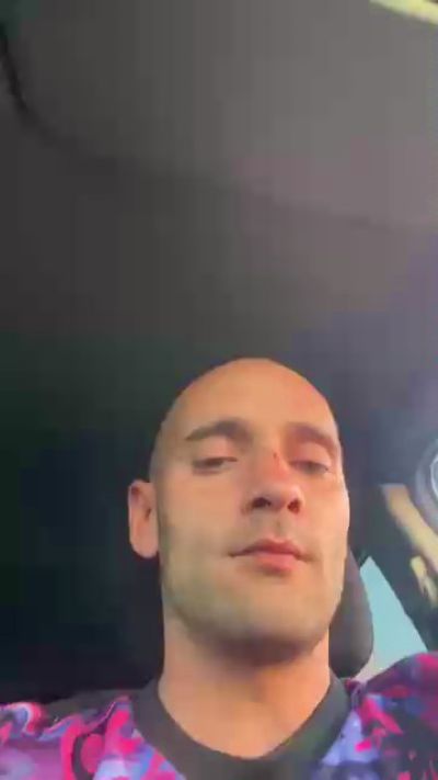 voglioso198 live cam on Cam4