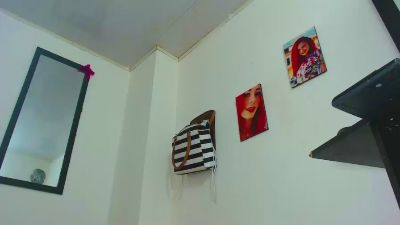 vogue_bich live cam on Cam4