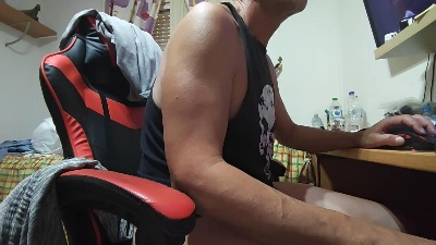 voneicken live cam on Cam4