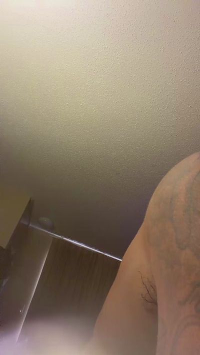 vonthedon11 live cam on Cam4